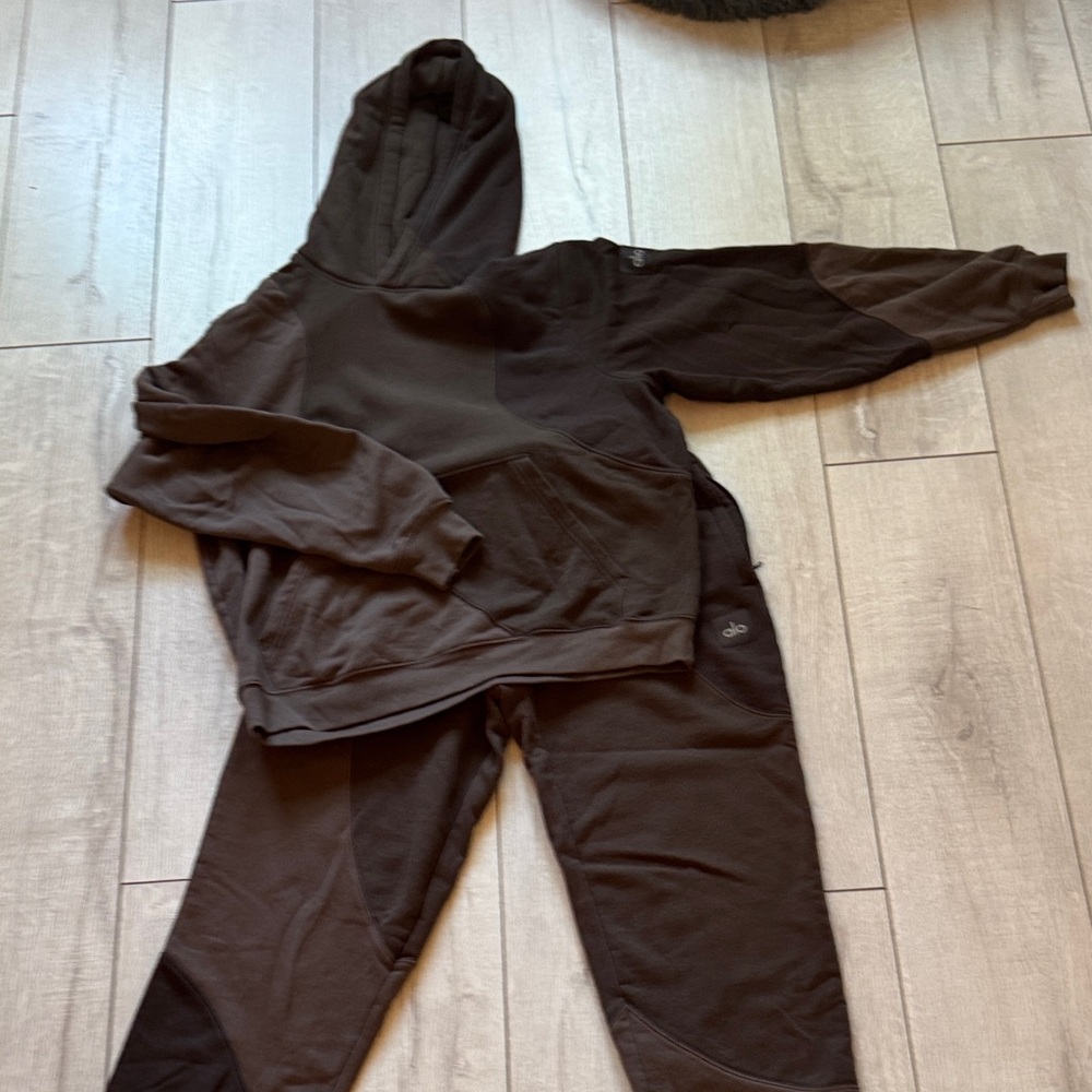 ALO Yoga Cocoa Lounge Set
